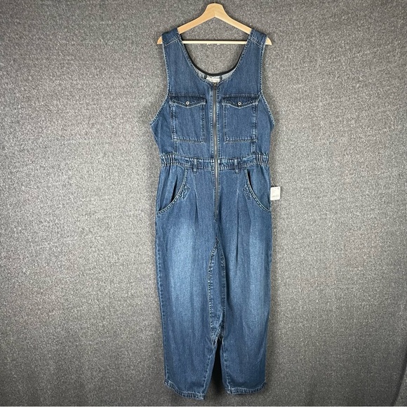NWT Free People We The Free Cloud Nine Jumpsuit Cargo Large Denim Blue Relaxed - Picture 3 of 16